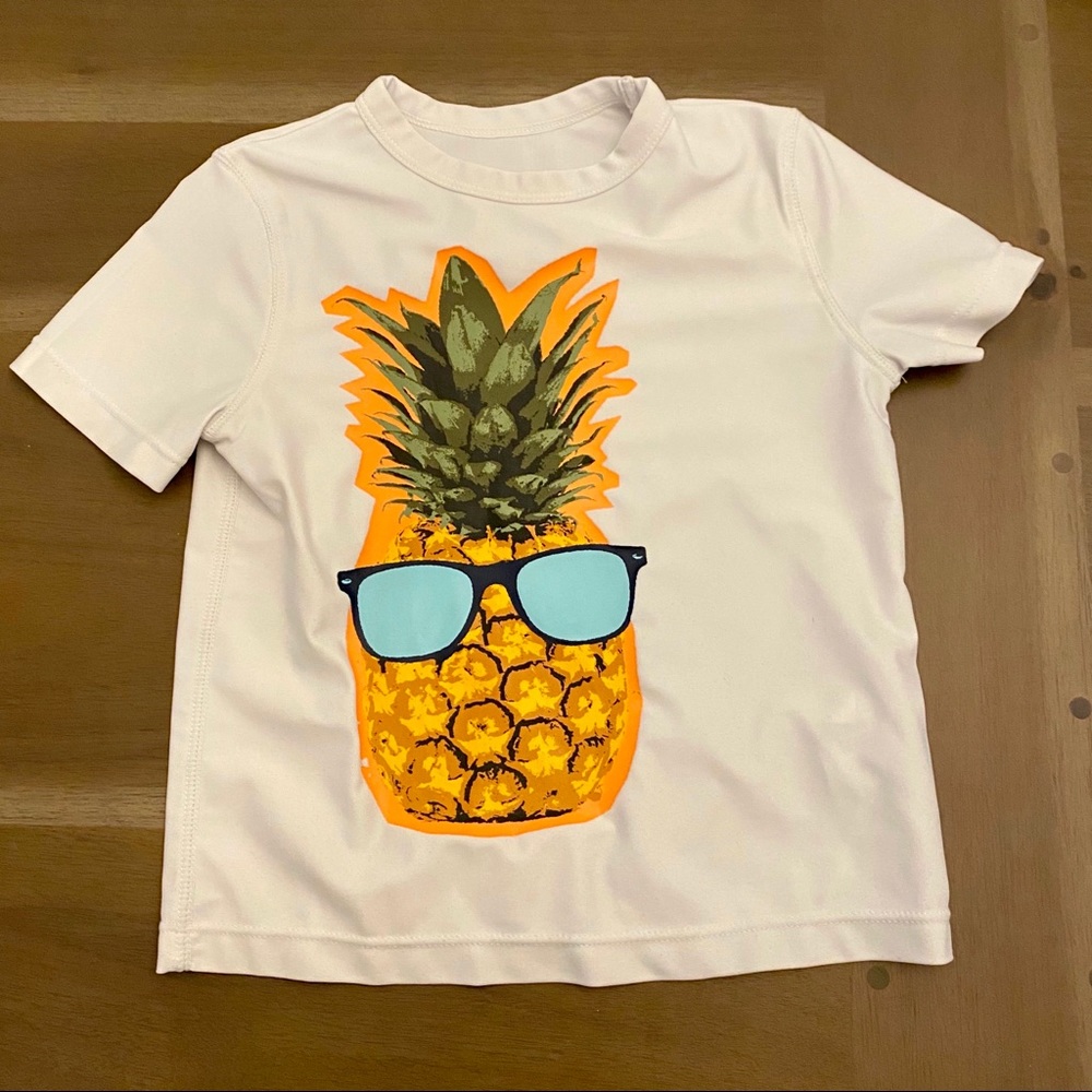 2/$15💥Gap Kids Short-Sleeve🍍Rashguard